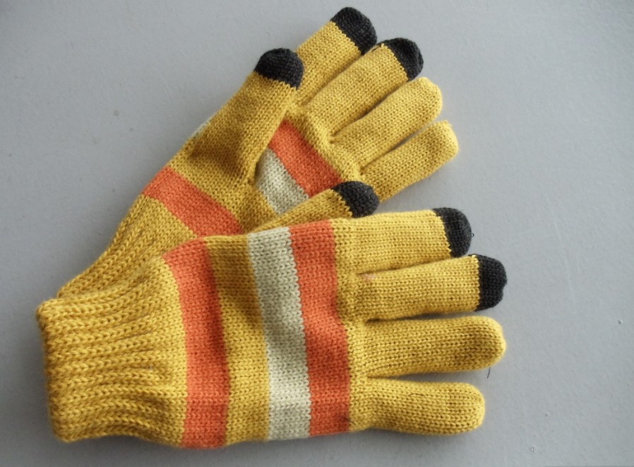 GLOVE